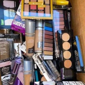 Alternative view of Brand New & Authentic Cosmetics Boxes Pallet - 750 PCS