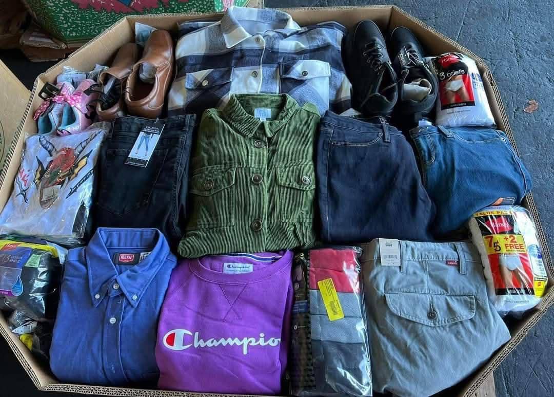 Mixed Men & Women Clothing Pallet - 500 PCS
