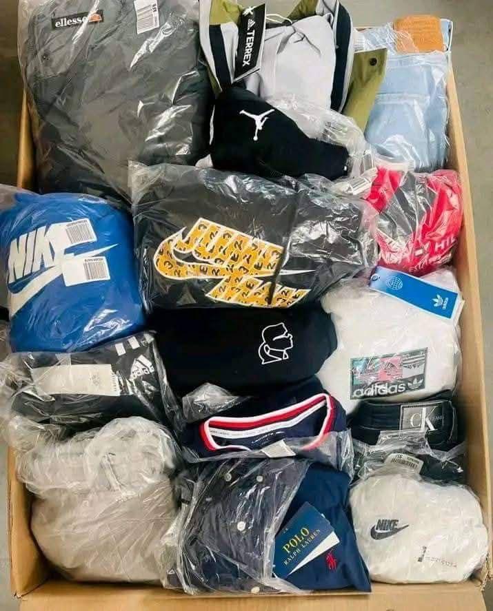 Mixed Men & Women Clothing Pallet - 500 PCS - Image 3