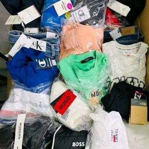 Alternative view of Mixed Men & Women Clothing Pallet - 500 PCS