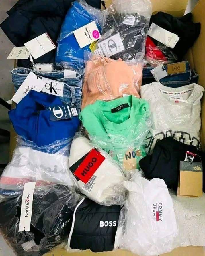 Mixed Men & Women Clothing Pallet - 500 PCS - Image 2