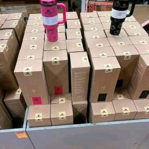 Alternative view of Starbucks Cup Pallet - 400 Pieces per Pallet