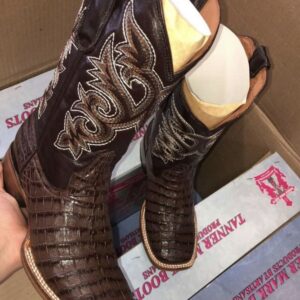 Mixed Pallet Of Cowboy Boots(20 pieces).